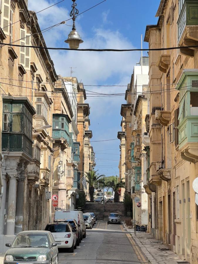 Valletta Waterfront 2 Beds Flat Floriana Esterno foto