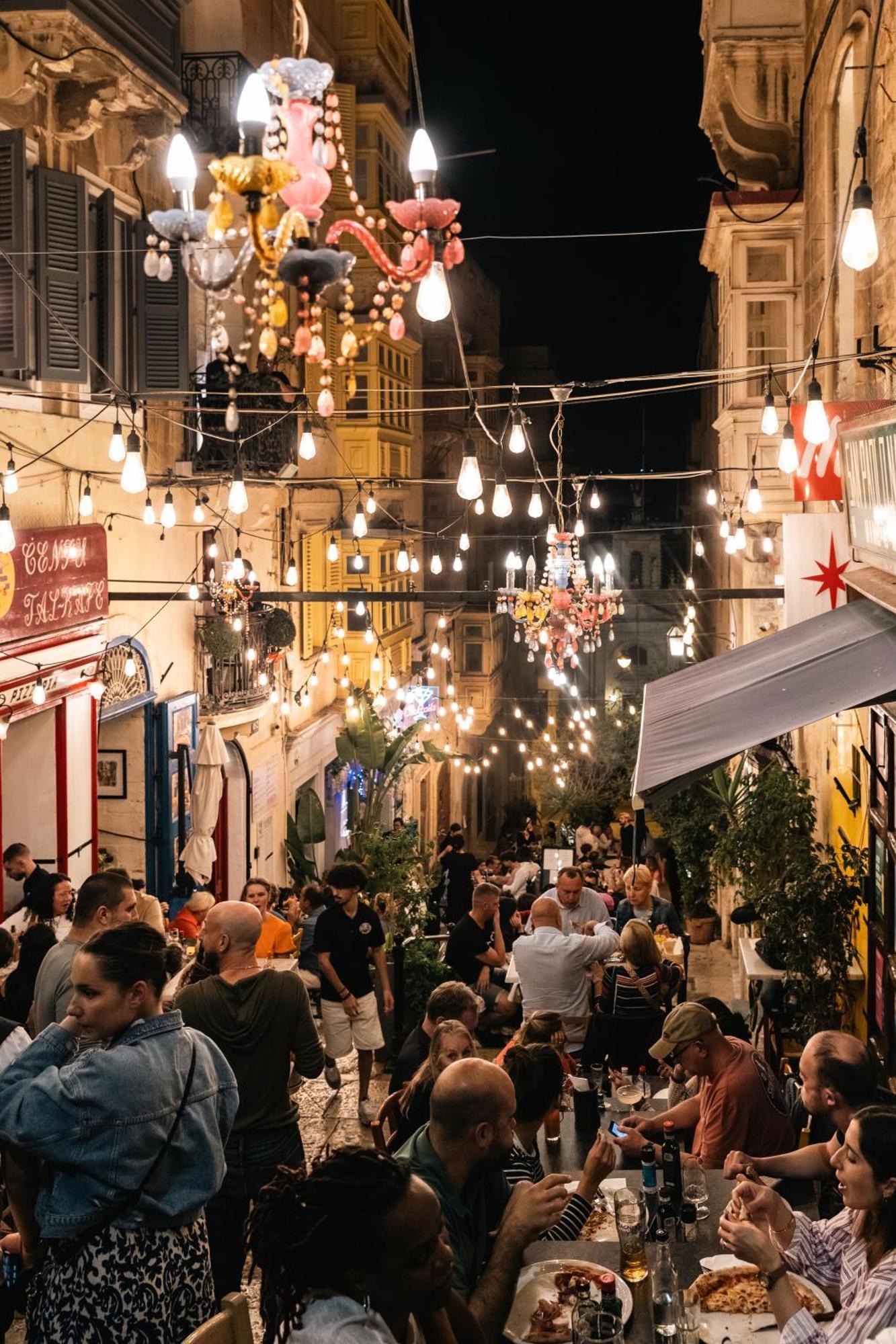 Valletta Waterfront 2 Beds Flat By Arcobnb Floriana Esterno foto