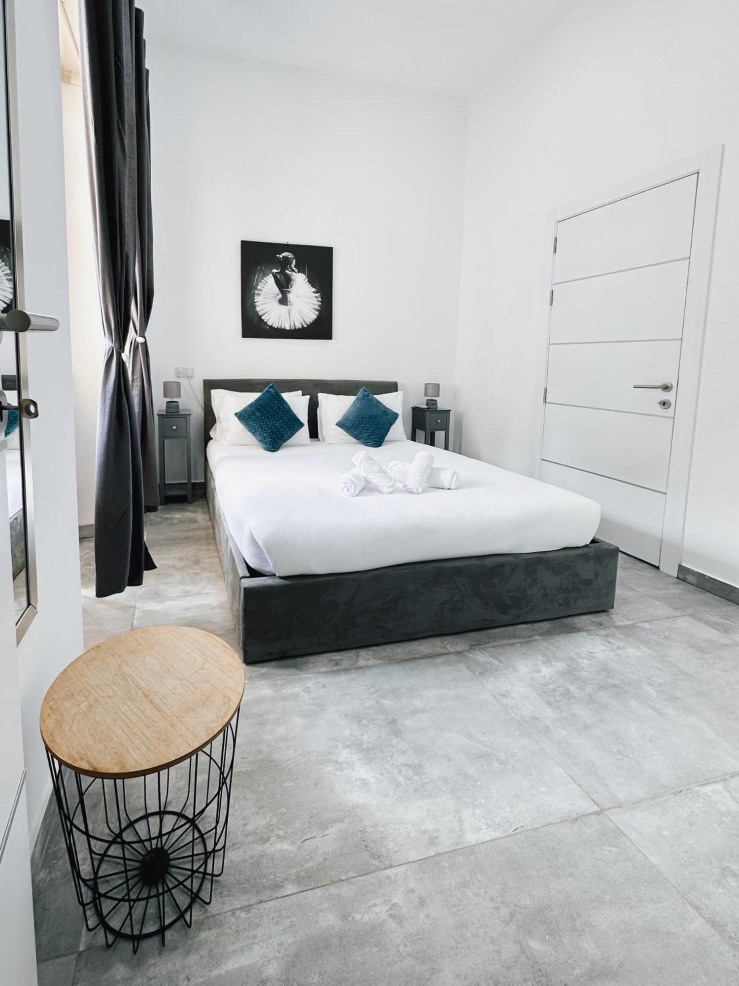 Valletta Waterfront 2 Beds Flat By Arcobnb Floriana Esterno foto