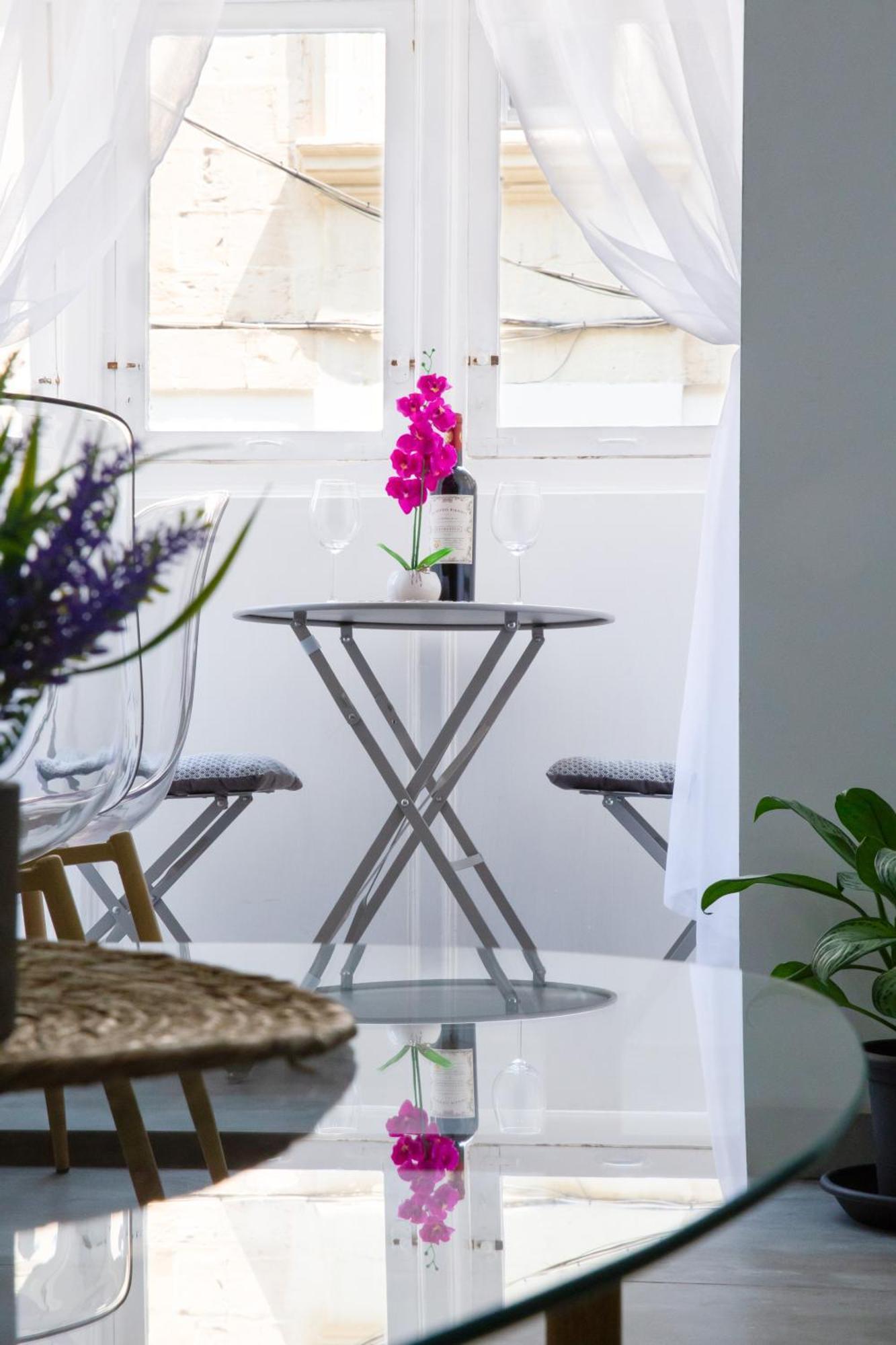 Valletta Waterfront 2 Beds Flat By Arcobnb Floriana Esterno foto